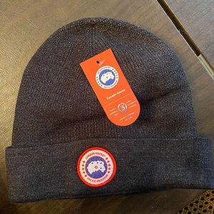 Black canada goose beanie